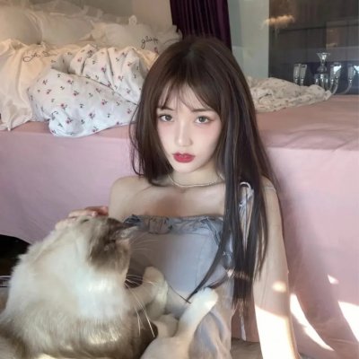 衣橱里的她1 封面