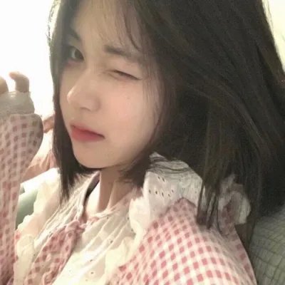 妮娜的抉择 封面